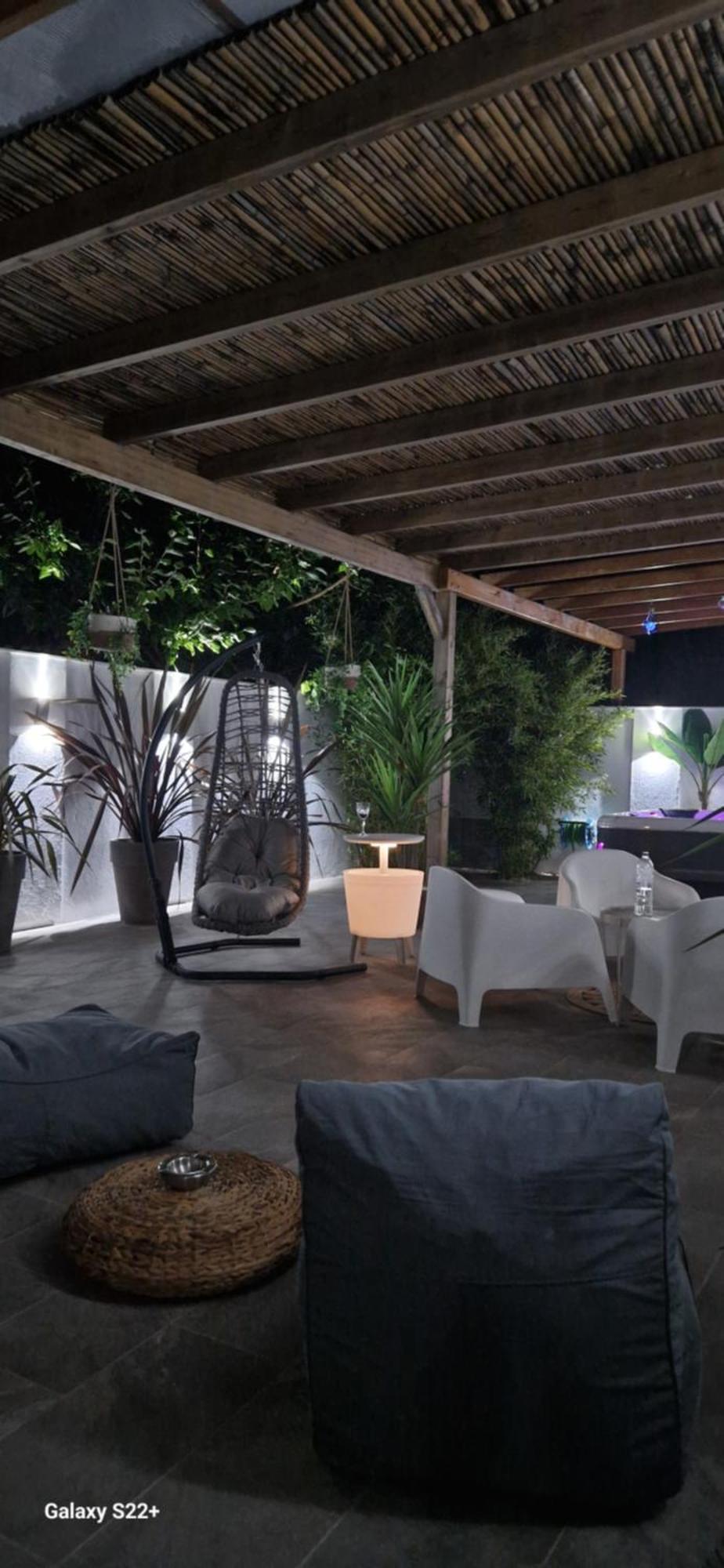 Jacuzzi Deluxe Villa สกาลาโซติรอส ภายนอก รูปภาพ