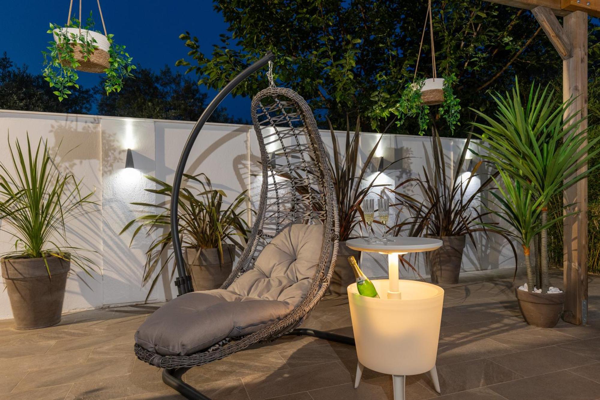 Jacuzzi Deluxe Villa สกาลาโซติรอส ภายนอก รูปภาพ